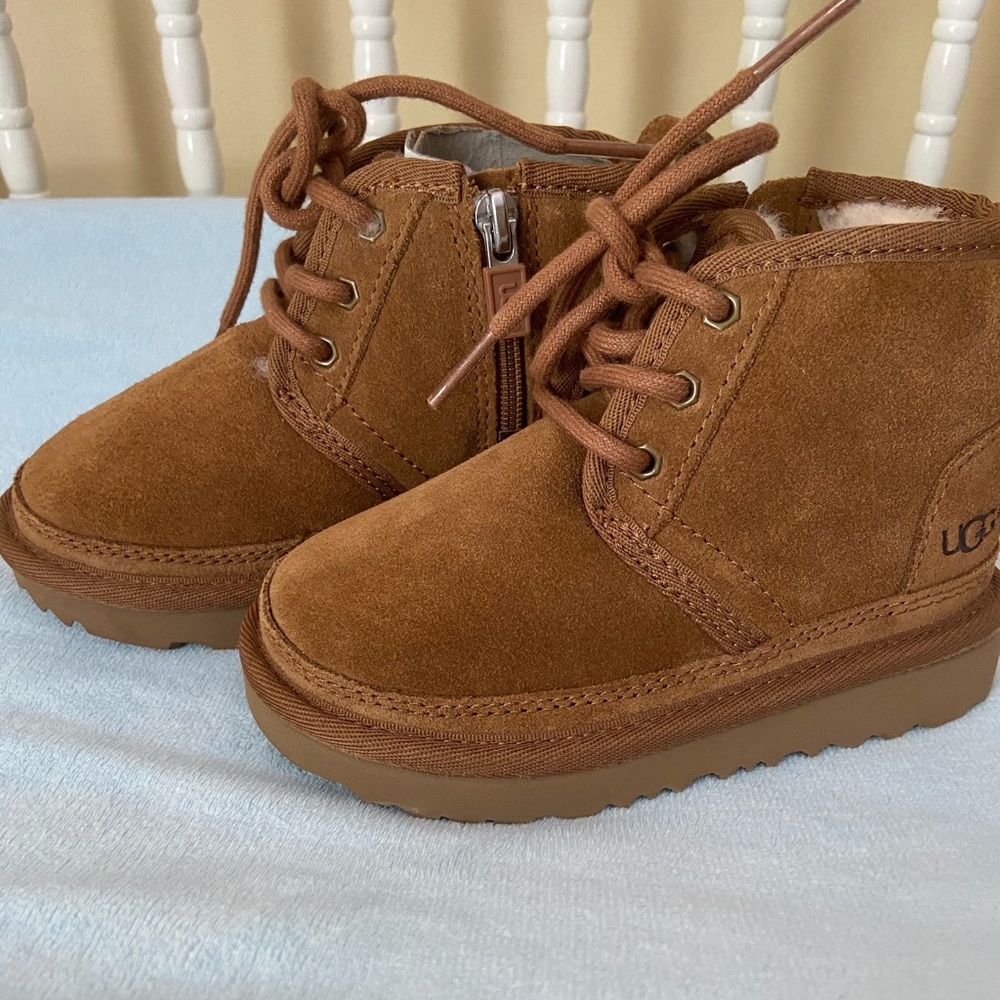 Never Worn Ugg boots - Nuemell II